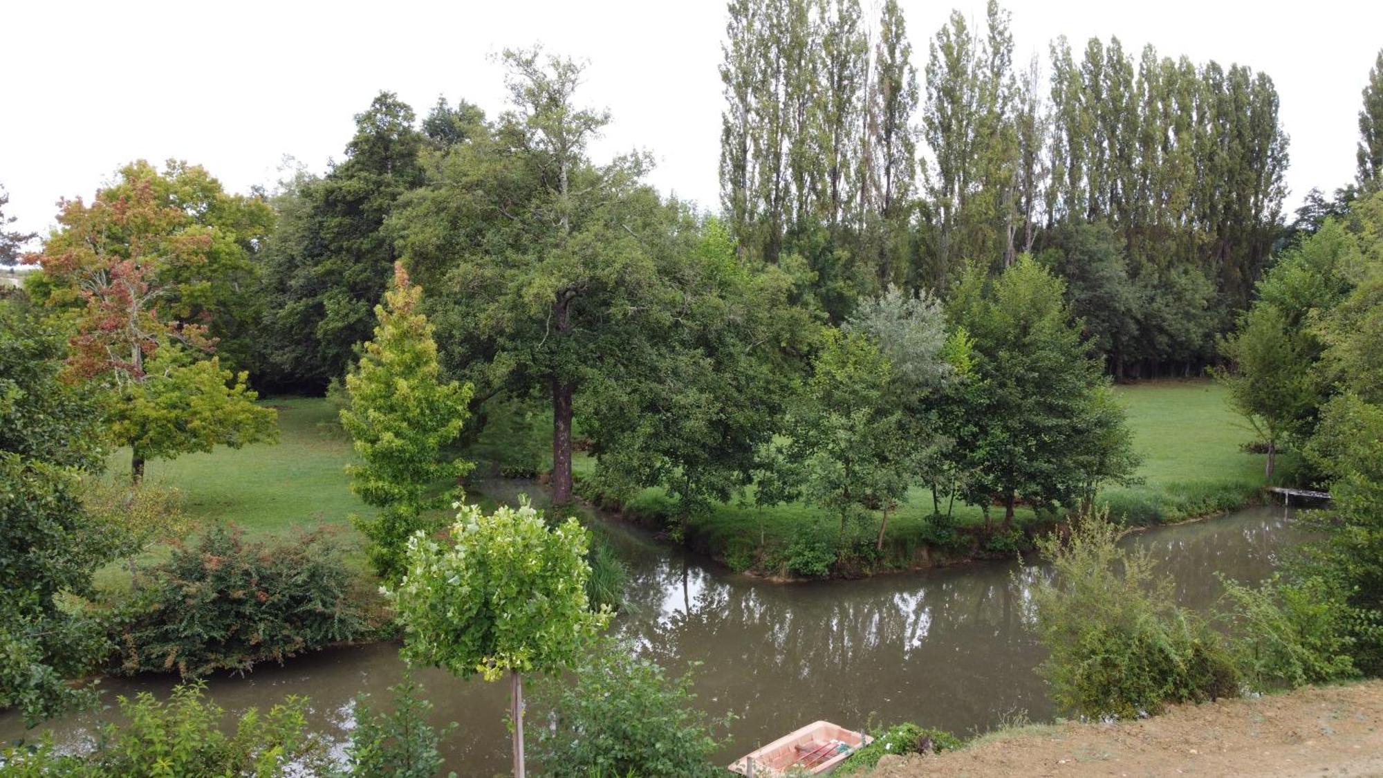 Moulin Notre Dame Hotel Saint-Genes-de-Castillon Bagian luar foto