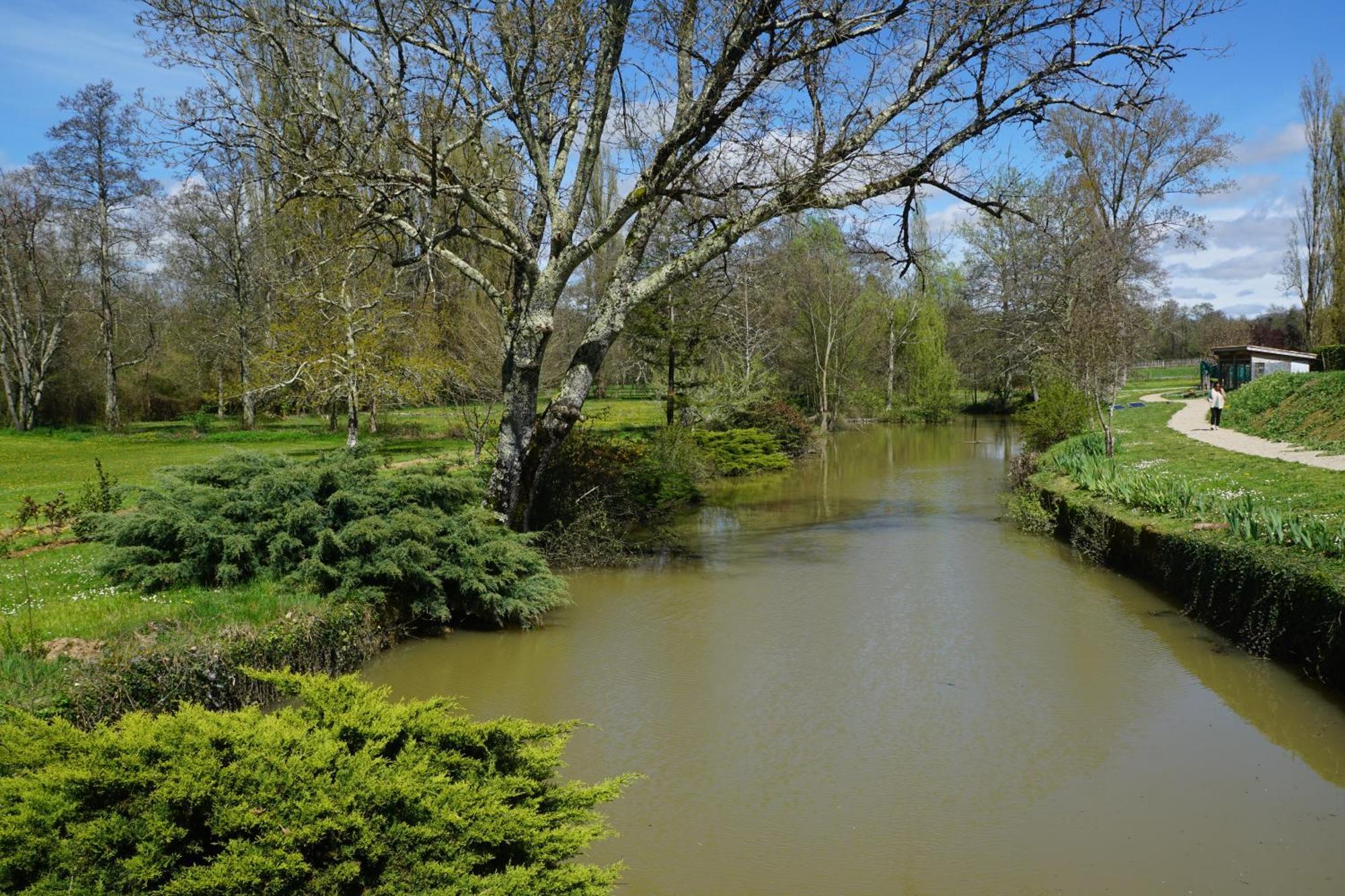 Moulin Notre Dame Hotel Saint-Genes-de-Castillon Bagian luar foto