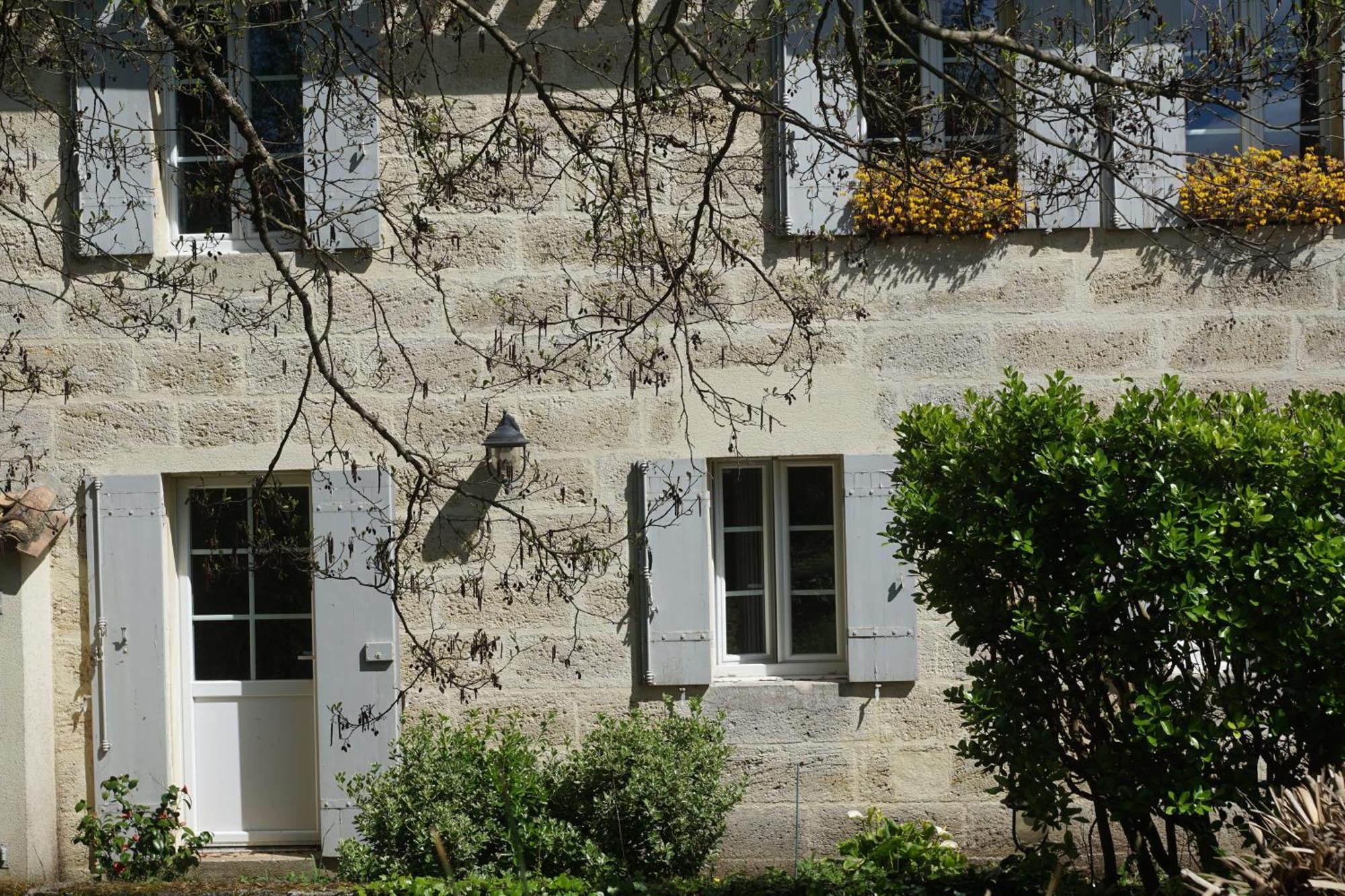 Moulin Notre Dame Hotel Saint-Genes-de-Castillon Bagian luar foto